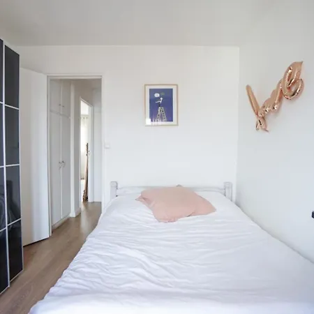 Charming In Billancourt Apartment *